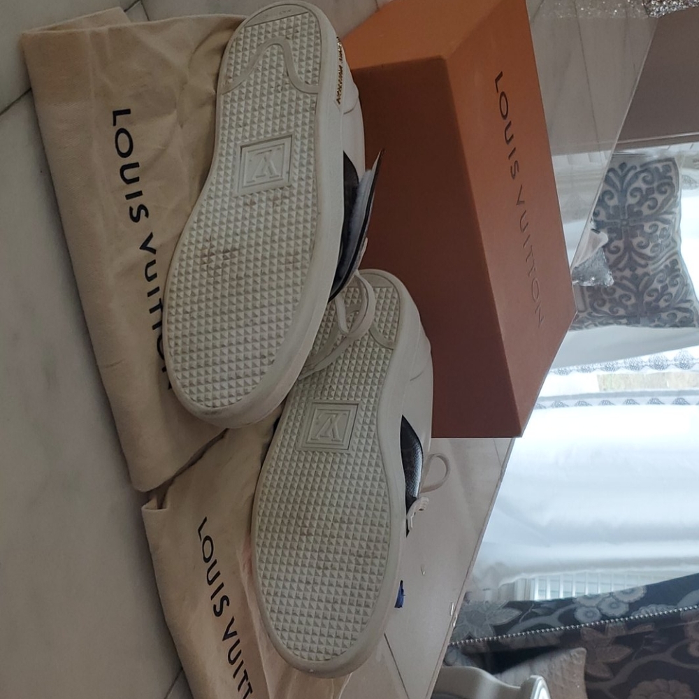 Loius Vuitton Frontrunner Sneaker - image 7